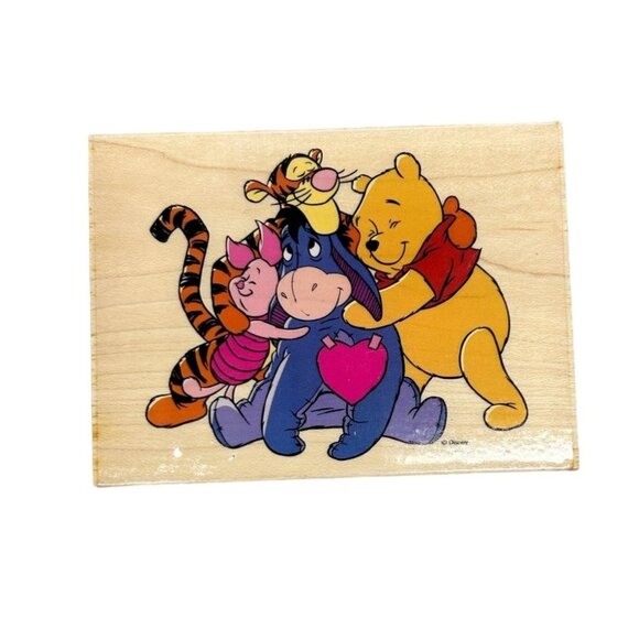 Hugs All Around All Night Media Disney Pooh Piglet Tigger Eeyore Christmas - Picture 1 of 6